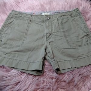 Levi's crafted with pride khaki short size 8 EUC